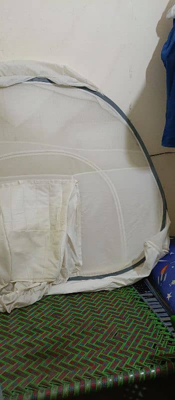 close comfortable 10