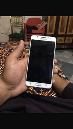 Samsung j7