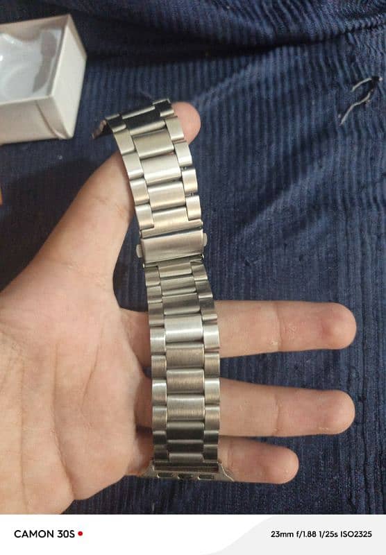 T800 ULTRA 2,AND HAVE SEVEN STRAPS 7 12