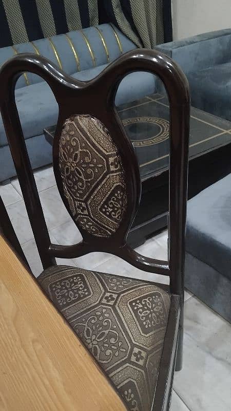 dinning with 6chairs solid heavy wooden made excellent condition 7