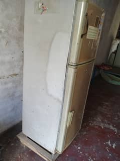 Dawlance refrigerator used