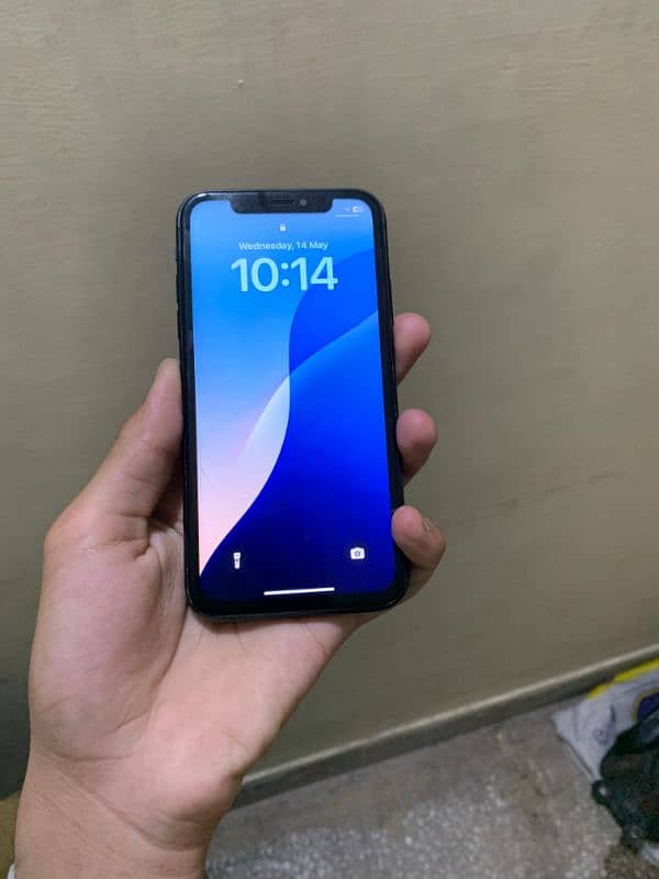 iPhone XR non PTA Factory Unlock 64 Gb With Box Exchange possible 6