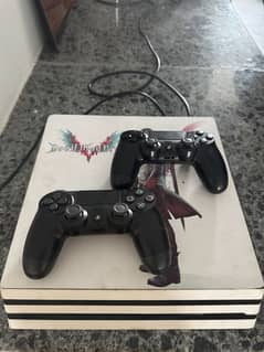 Ps 4pro 1Tb - 2 Controllers