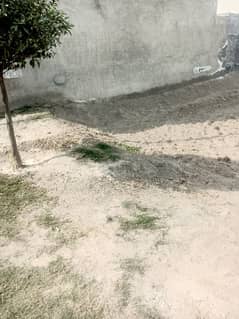 6 Marla Corner Plot For Sale
