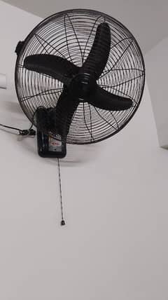 Royal fan for sale like new