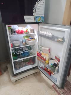 GREE Denali Series Refrigerator 7620 Non Inverter