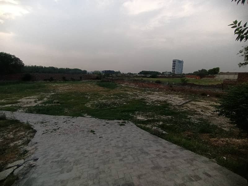 Plot # 718 Block Q Phase 7 DHA Lahore 1kanal plot for sale 0