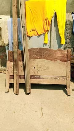 bed single and window