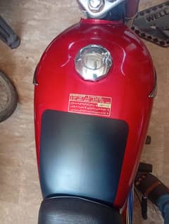 bulkul new bike hai  fast hand hai copey file orginal hai