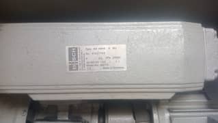 Vaccum pump