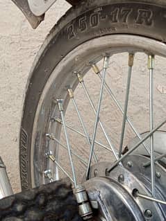 bilkul new Bick 6500 Chala hwa genien halat mn hi