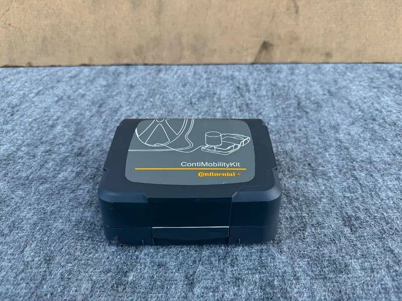 Continental Car Air Compressor/Pump 1