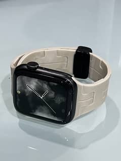 Apple Watch series 5 44MM
