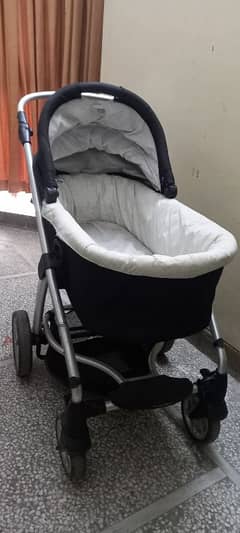 2 in 1 pram+cot, extra features