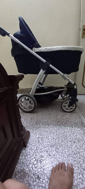 2 in 1 pram+cot, extra features 2
