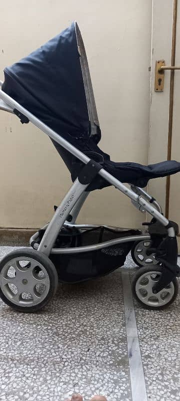 2 in 1 pram+cot, extra features 3