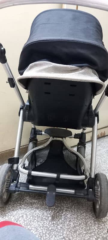 2 in 1 pram+cot, extra features 5