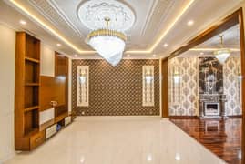 10 Marla House For Grabs In DHA Defence