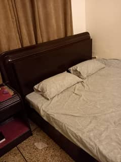 Bed set // Double bed // king size bed / Wooden bed with 2 Side Table