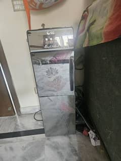 SG waterdispenser glass door
