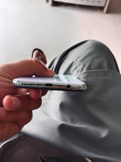 Vivo S1 Bilkul genuine condition me he 10/10