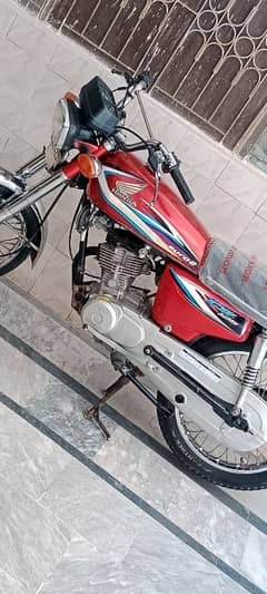 Honda 125 Lahore number 2013 model