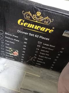 gemuare dinner set 62 p just one time use box available