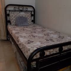 Single bed black colour