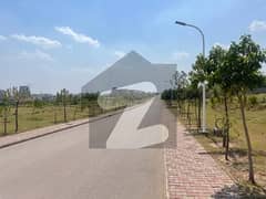 Lake Facing Front Back Open 4 kanal Farmhouse Plot For Sale
