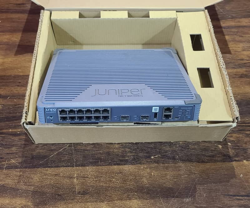 Juniper EX2300-C Compact Ethernet Switch (Renewed) 4