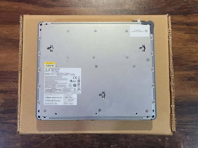 Juniper EX2300-C Compact Ethernet Switch (Renewed) 18
