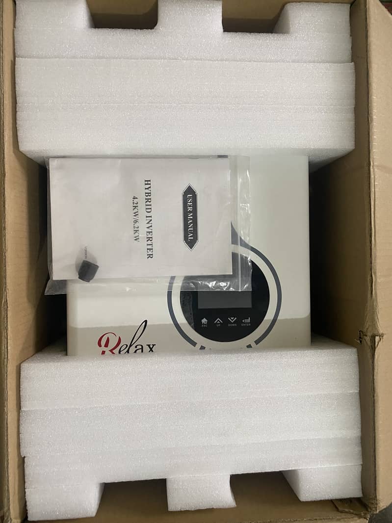 Hybrid crown invaria 6.2KW double output new completely holesa 0