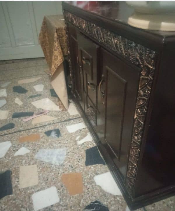 2 side tables and 1 dressing 1