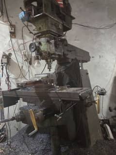Milling machine