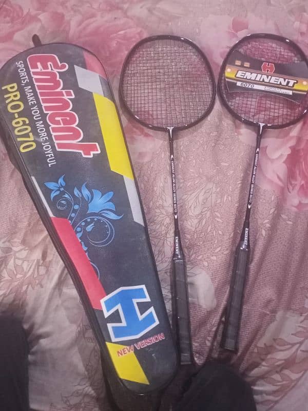 Racket new only one day use. 0