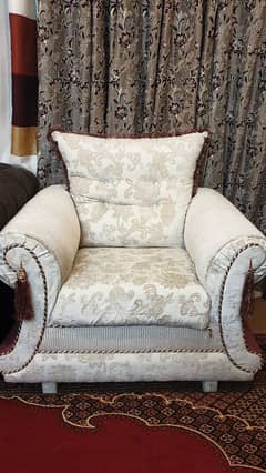 5 seater sofa.
