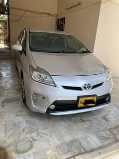 Toyota Prius S Led 2014