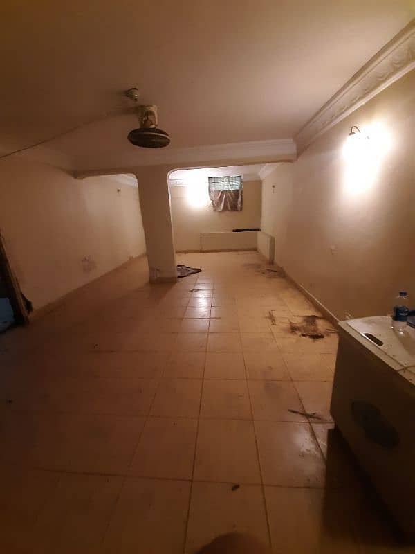 Dha Muslim Commerical  Big Basement 800ft available 0