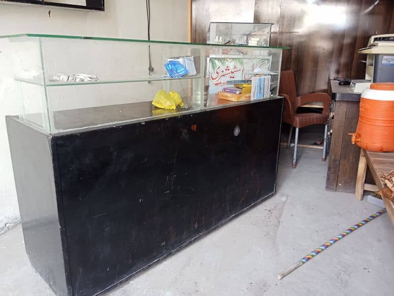 1 Computer table / 1 Counter/ 1 Bardana 3