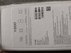 Vivo y200