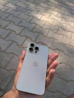 Apple iphone 15 pro max with complete box
