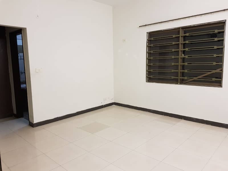 4 Bedroom SD house available for rent in Askari 14 4
