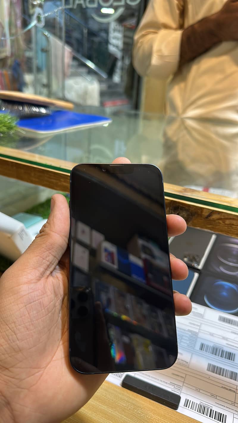 iPhone 13 Non Pta Jv, 128Gb, 10/10 Condition, 1