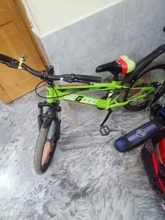 BEGOO BICYCLE  LIKE NEW