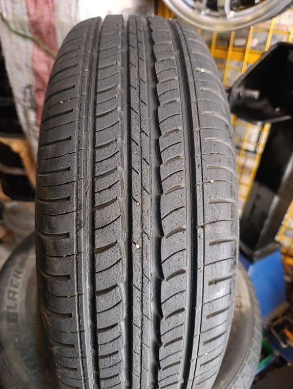 Local Used Tyre Avible in good Price Size 14to17 for Mira,corolla,civi 5