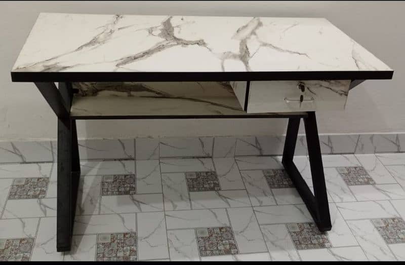 New Stylish Computer Table 2