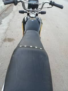 HUNDYAS/MM-70/2022
