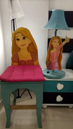 Chair & table lamp