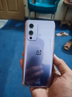 One plus 9 for sale urgent
