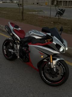 Yamaha R1 special edition.